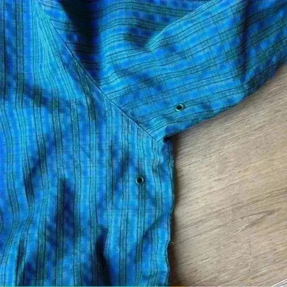 Lyle & Scott Scotland Plaid Long Sleeve Windbreaker - Picture 7 of 9